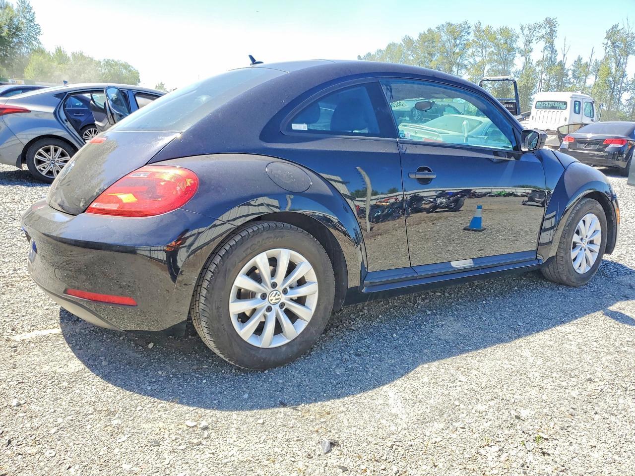 2016 Volkswagen Beetle, 1.8T