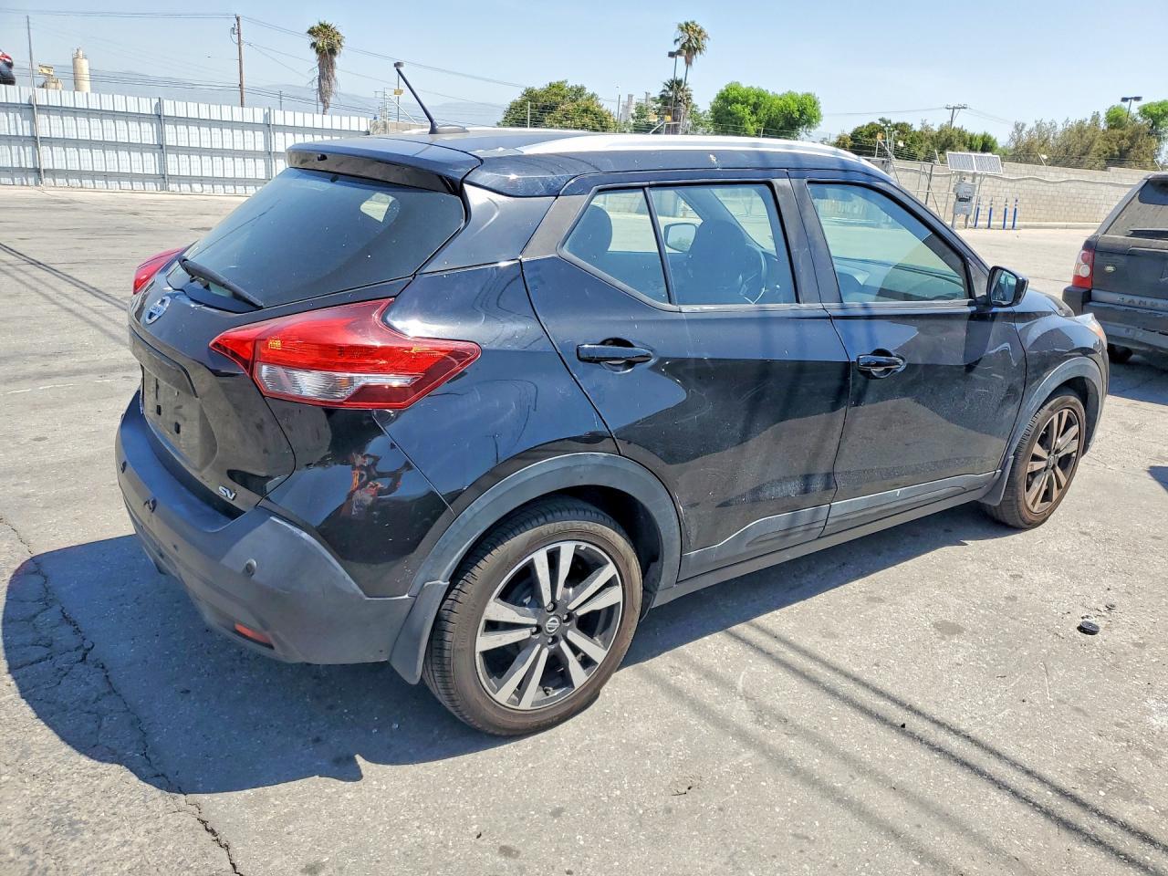 2020 Nissan Kicks, SV