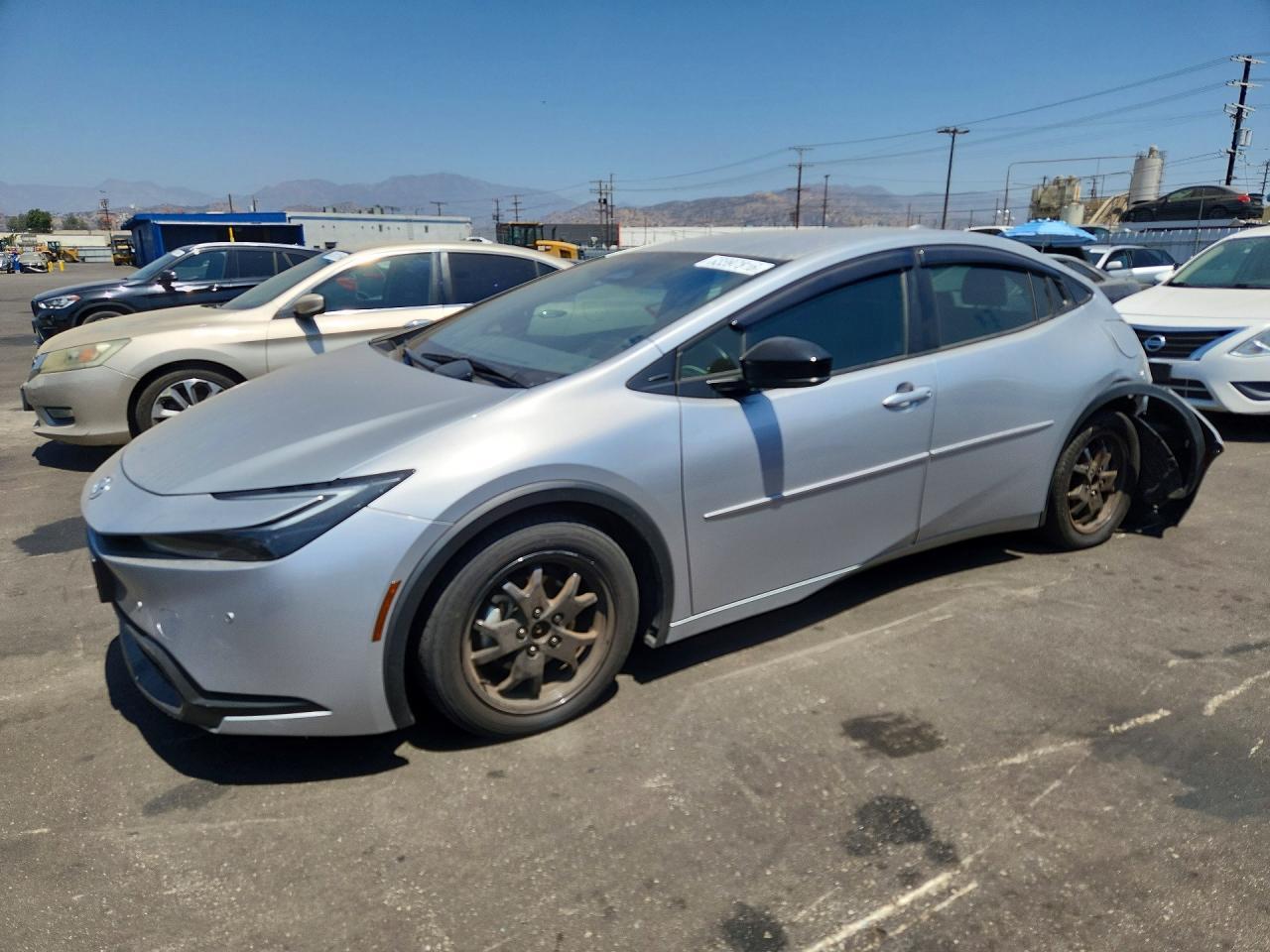 2024 Toyota Prius, LE