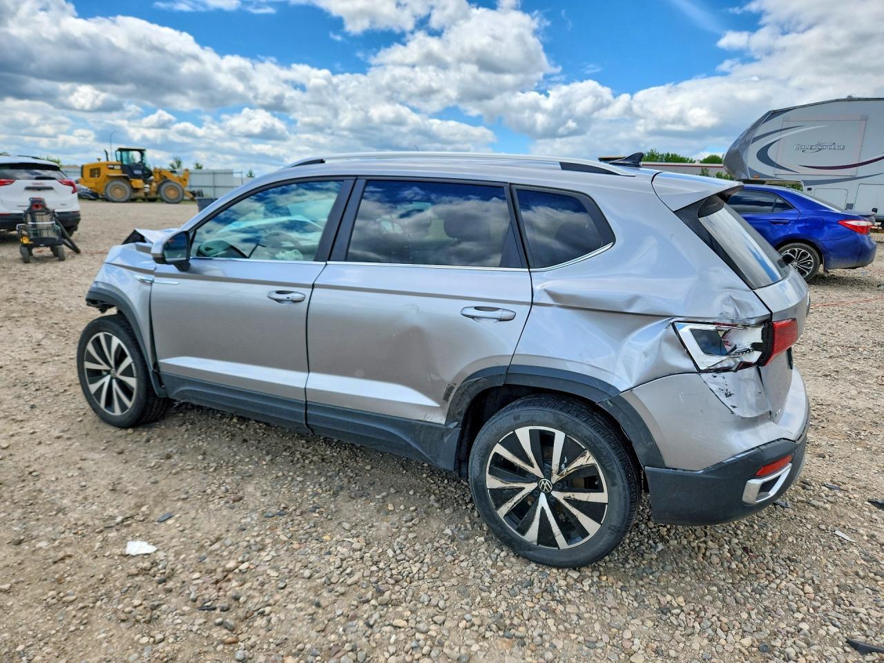 2023 Volkswagen Taos, SE