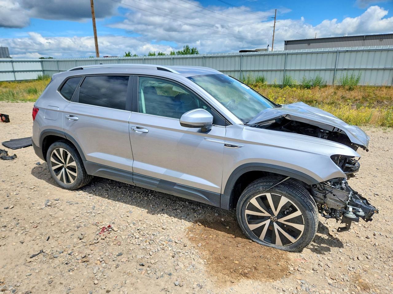 2023 Volkswagen Taos, SE