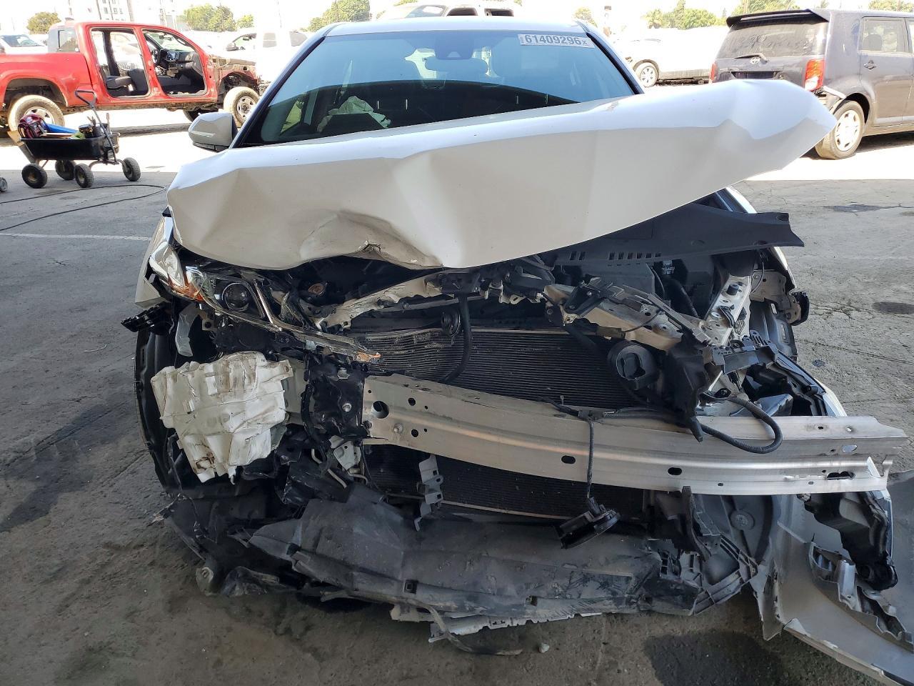 2020 Toyota Camry, SE