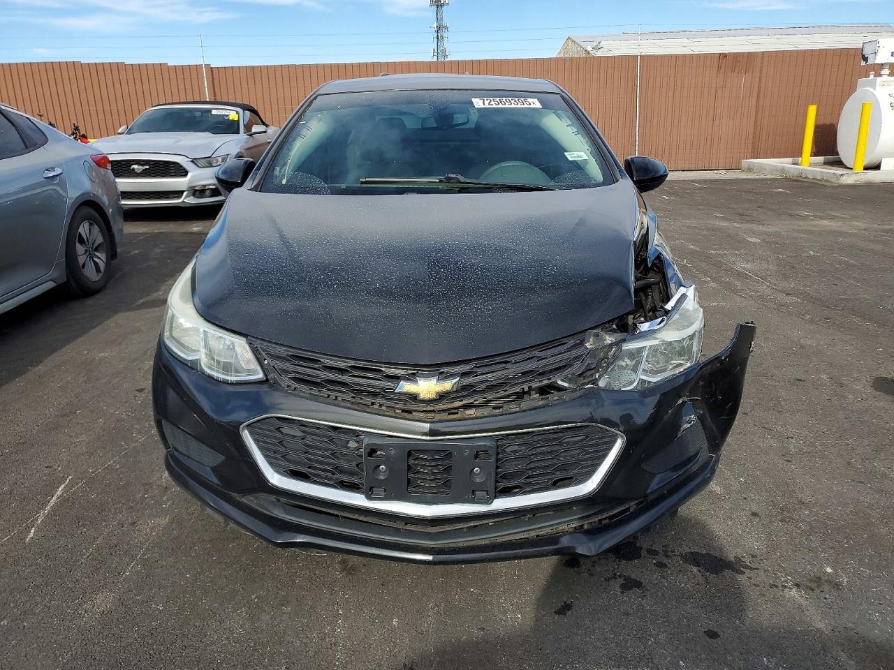 2017 Chevrolet Cruze, LS