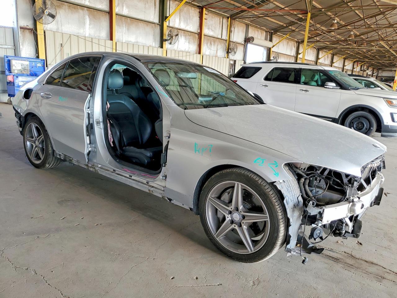 2016 Mercedes-Benz C-Class, 300