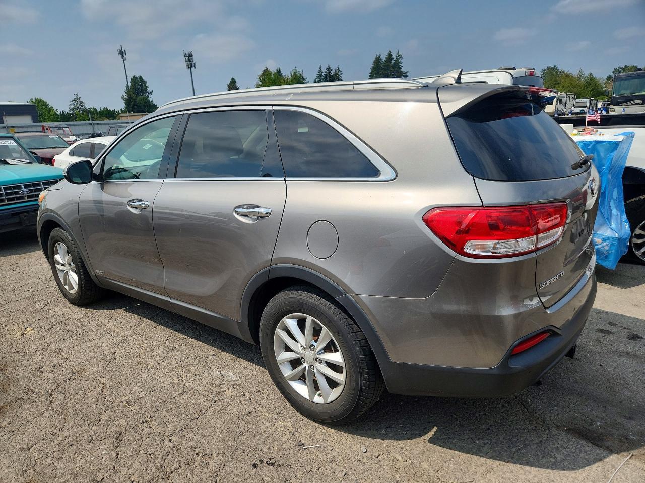 2016 KIA Sorento, LX