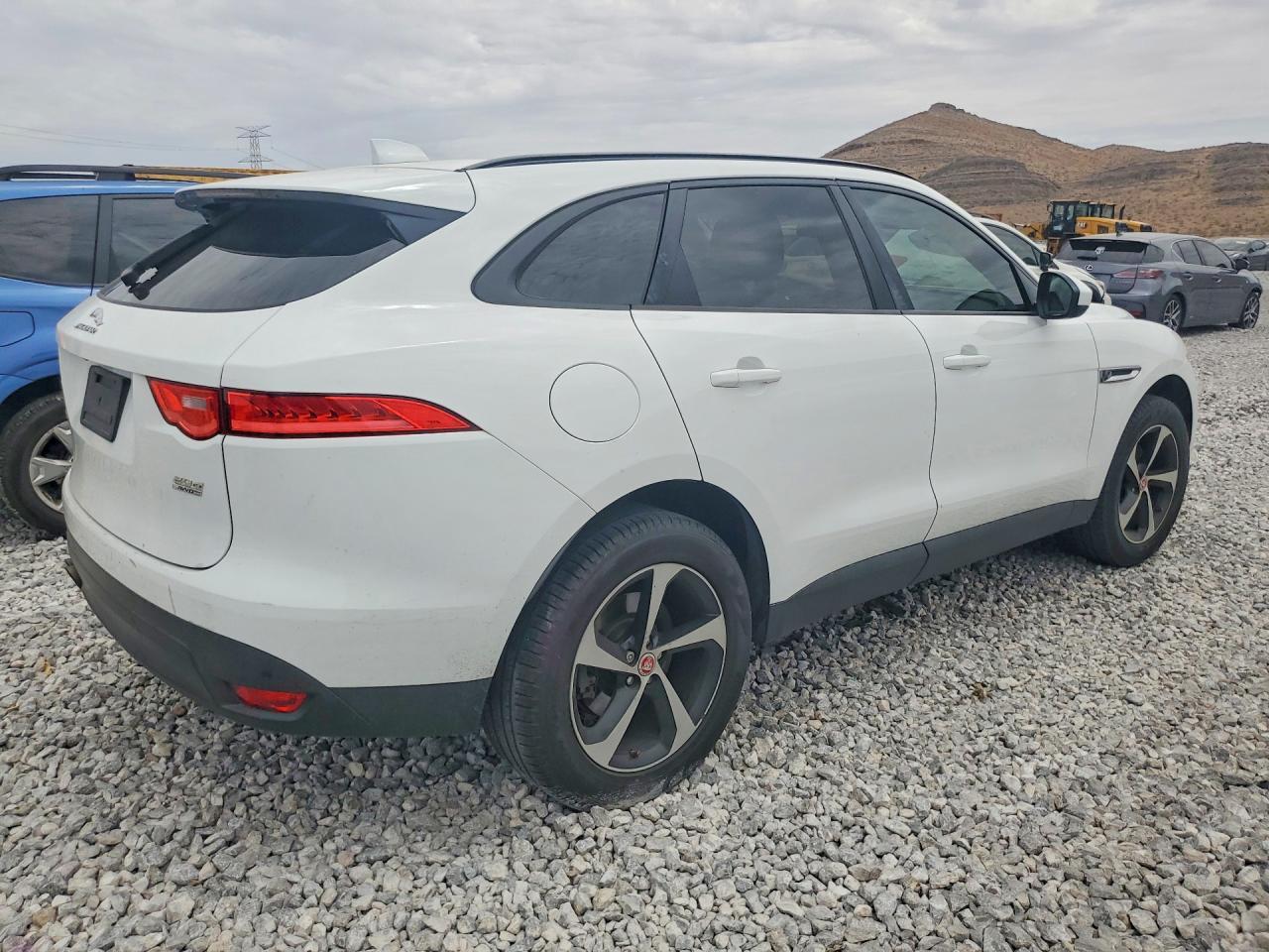 2017 Jaguar F-Pace, Premium