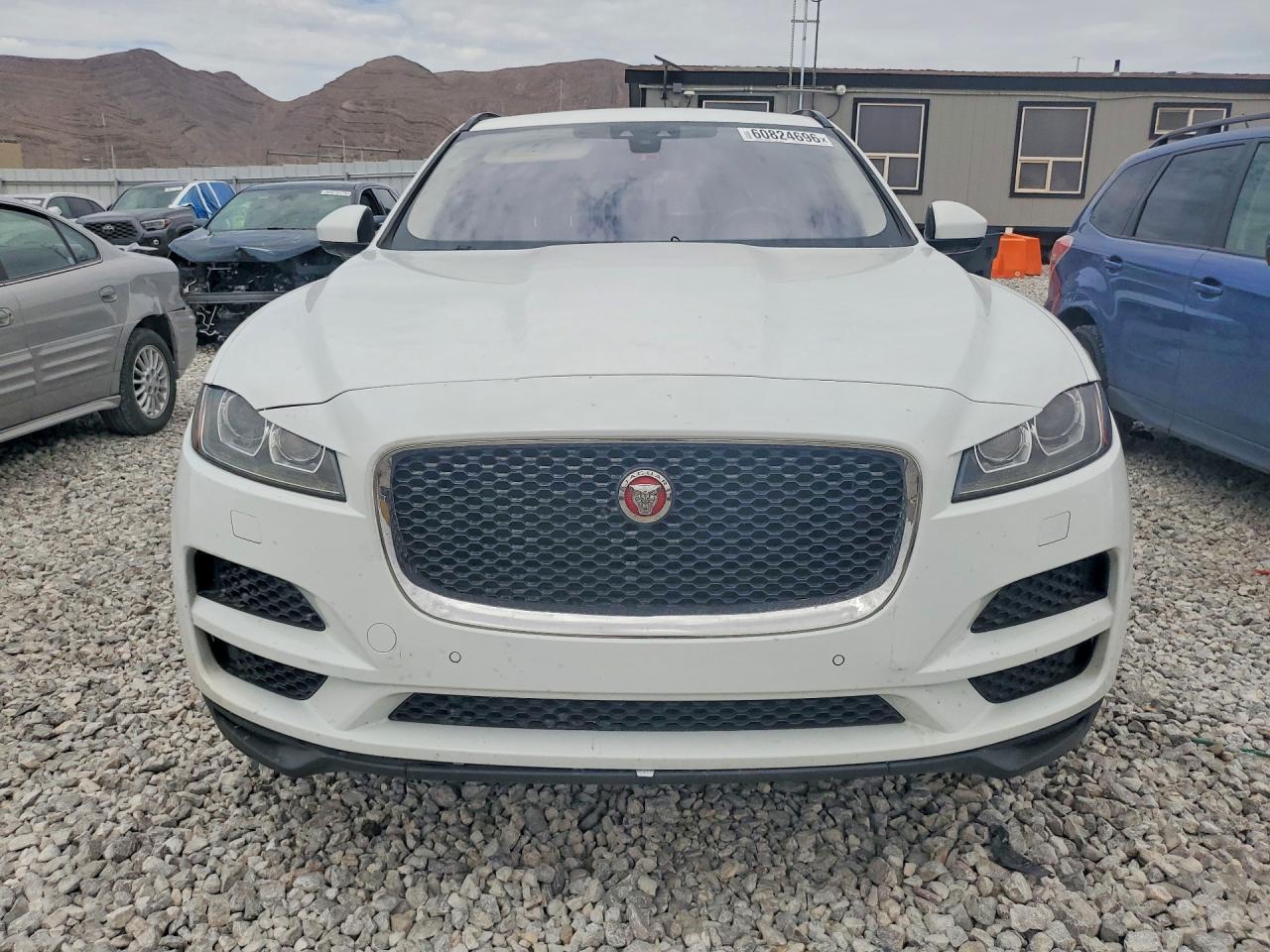 2017 Jaguar F-Pace, Premium