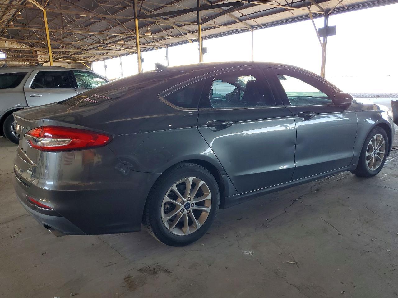 2019 Ford Fusion, SE