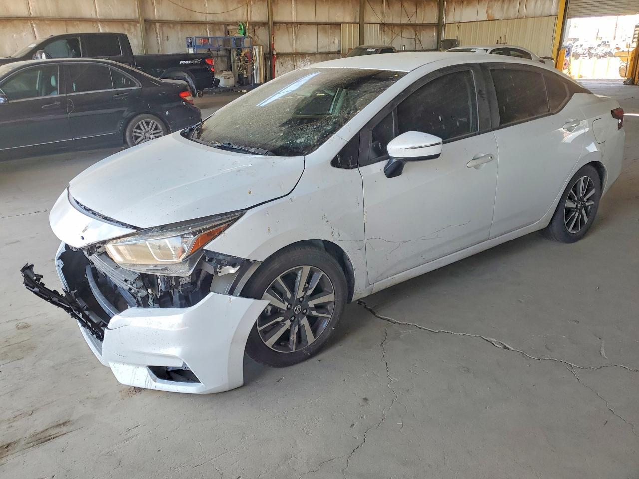 2021 Nissan Versa, SV