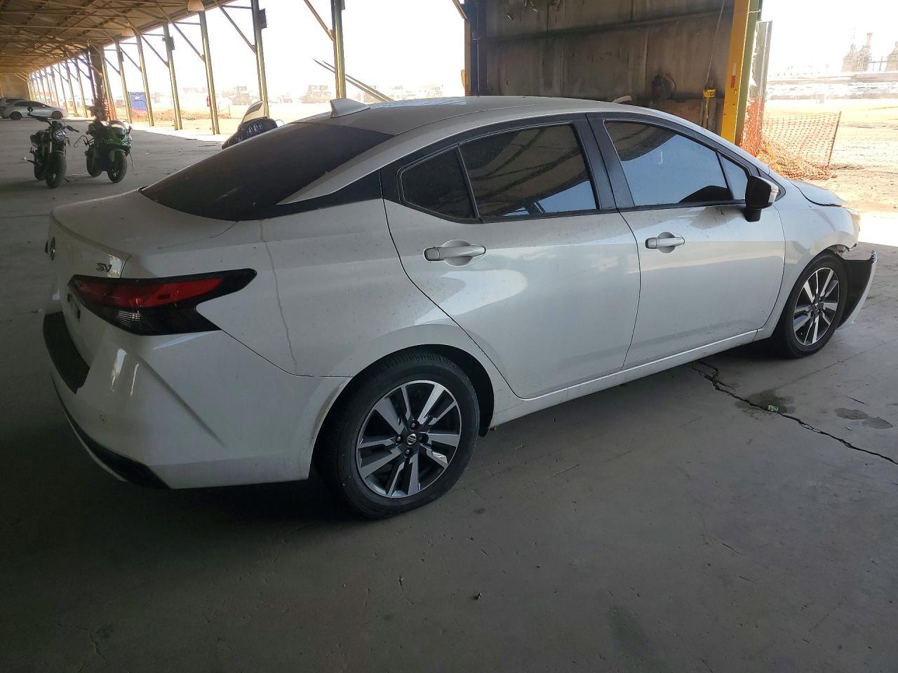 2021 Nissan Versa, SV