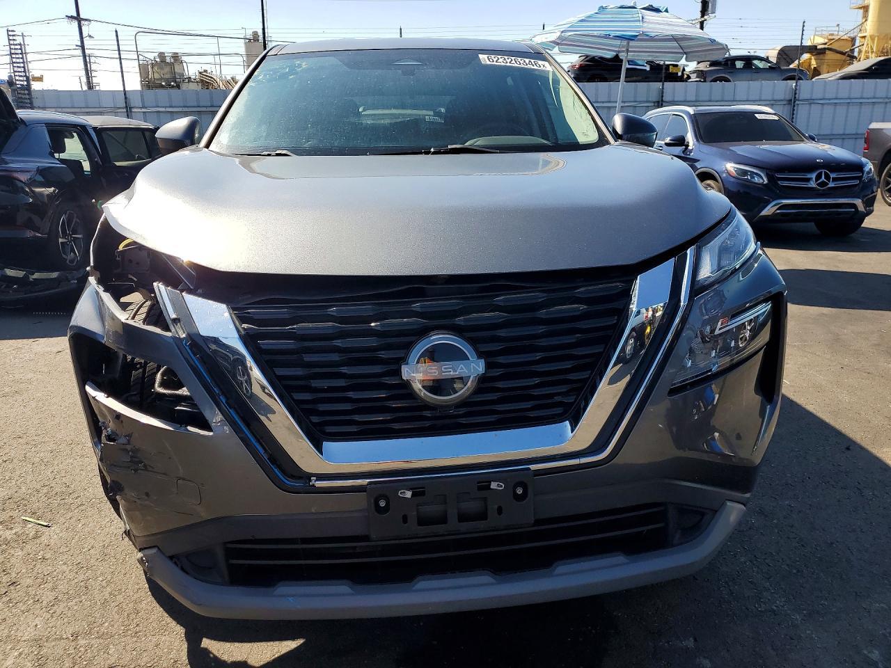 2023 Nissan Rogue, SV