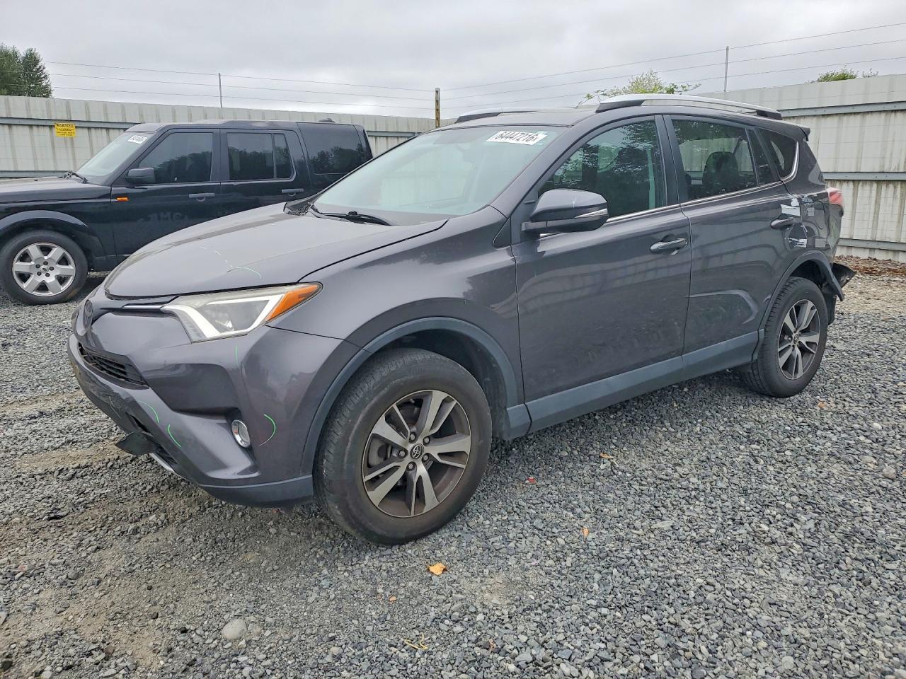 2016 Toyota RAV4, Xle