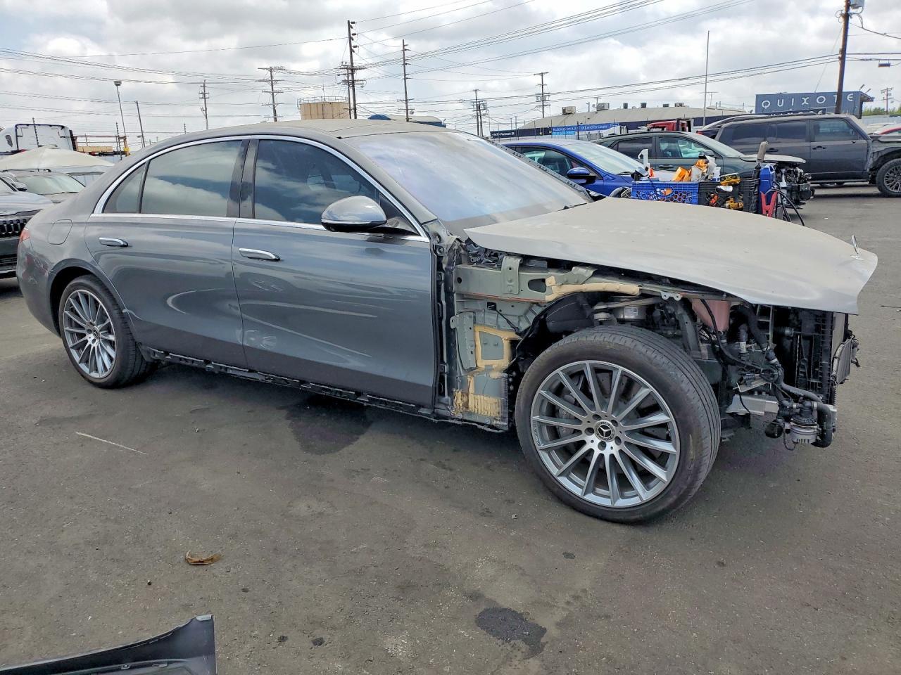 2022 Mercedes-Benz S-Class, 5...