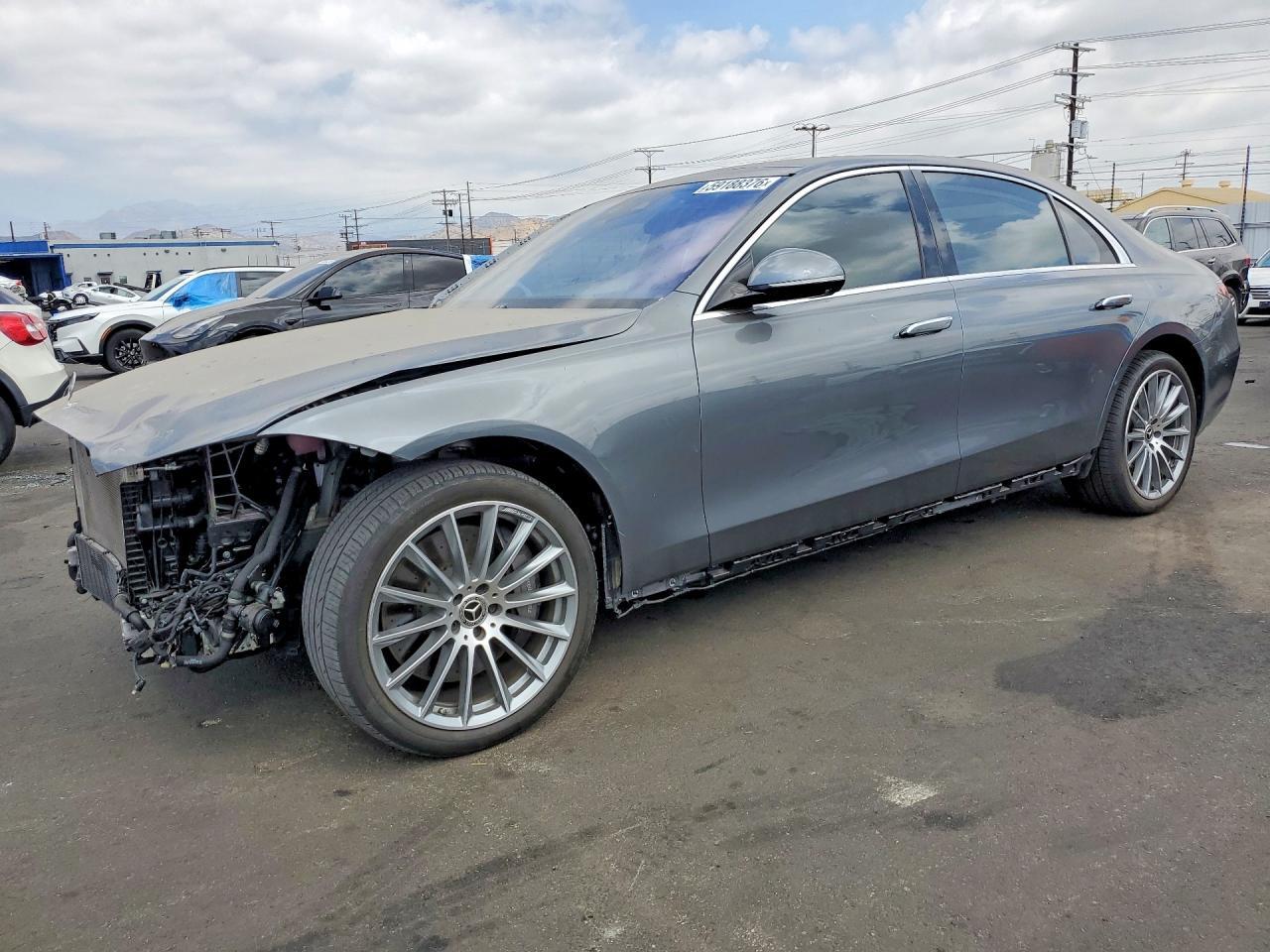 2022 Mercedes-Benz S-Class, 5...