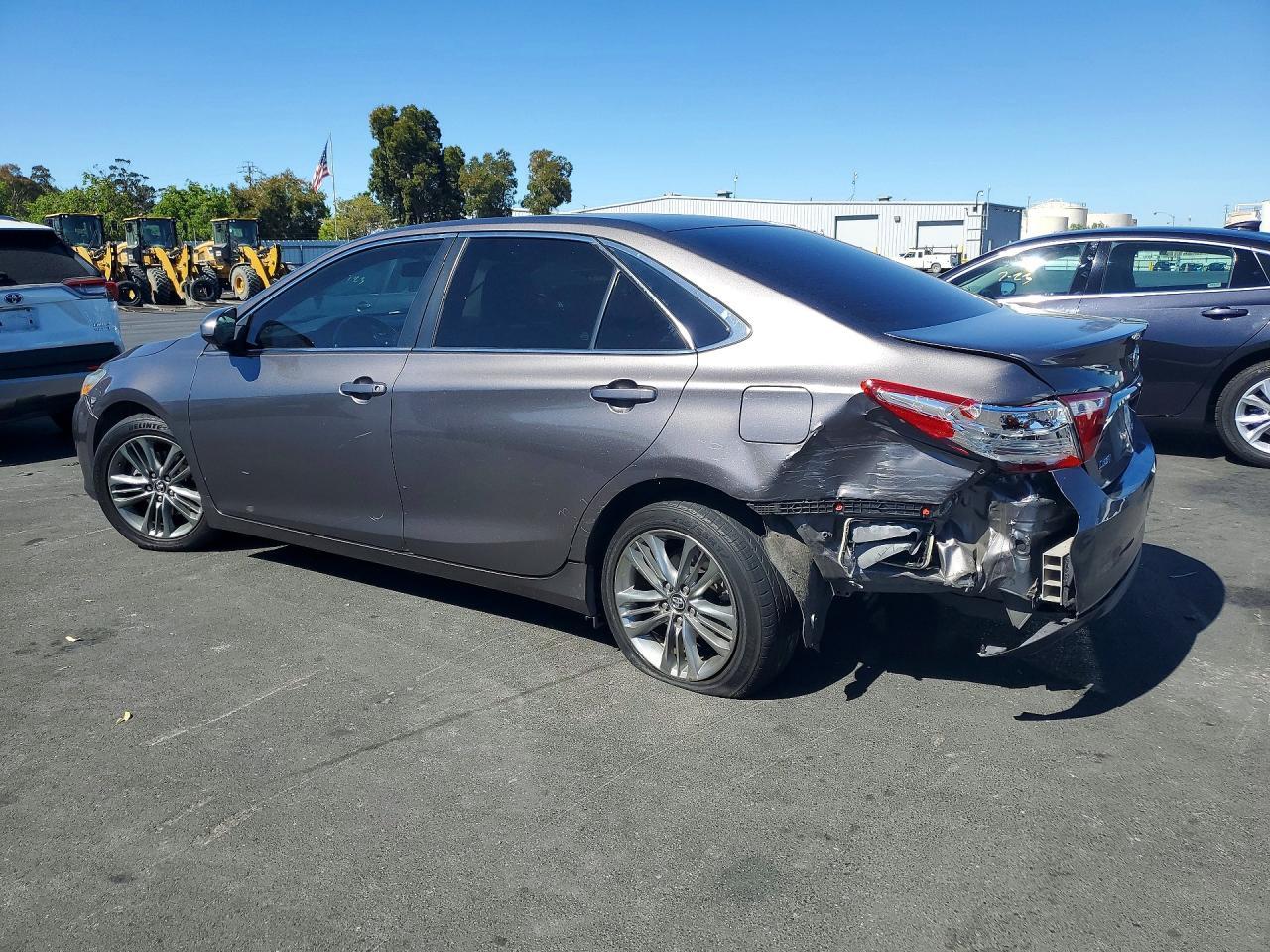 2016 Toyota Camry, SE