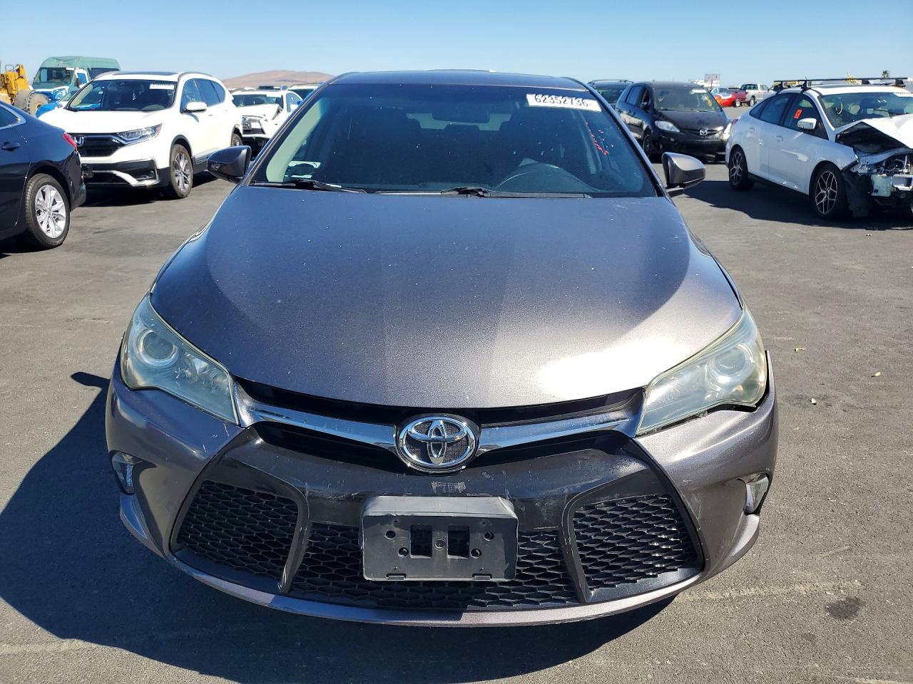 2016 Toyota Camry, SE
