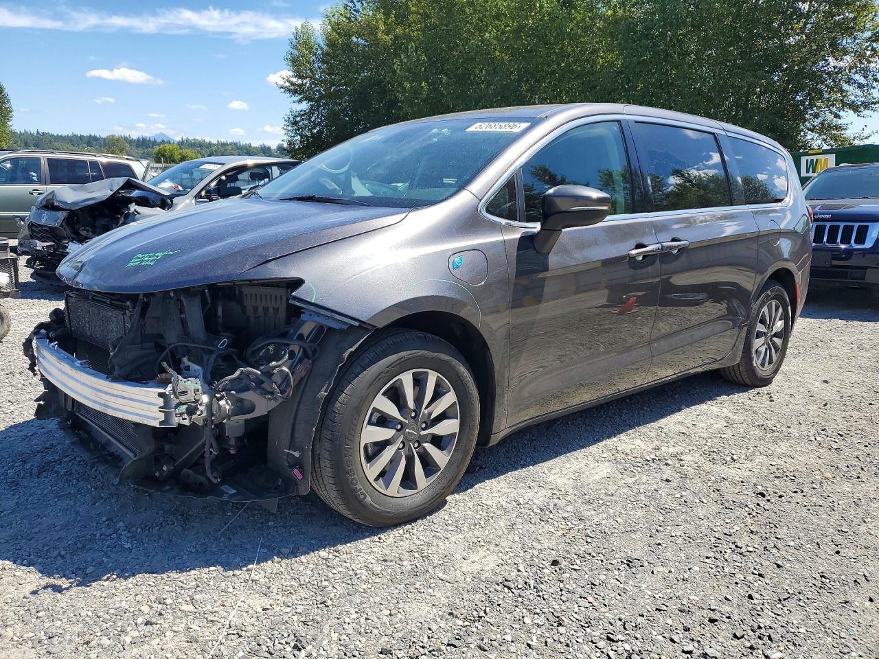 2023 Chrysler Pacifica, Hybri...