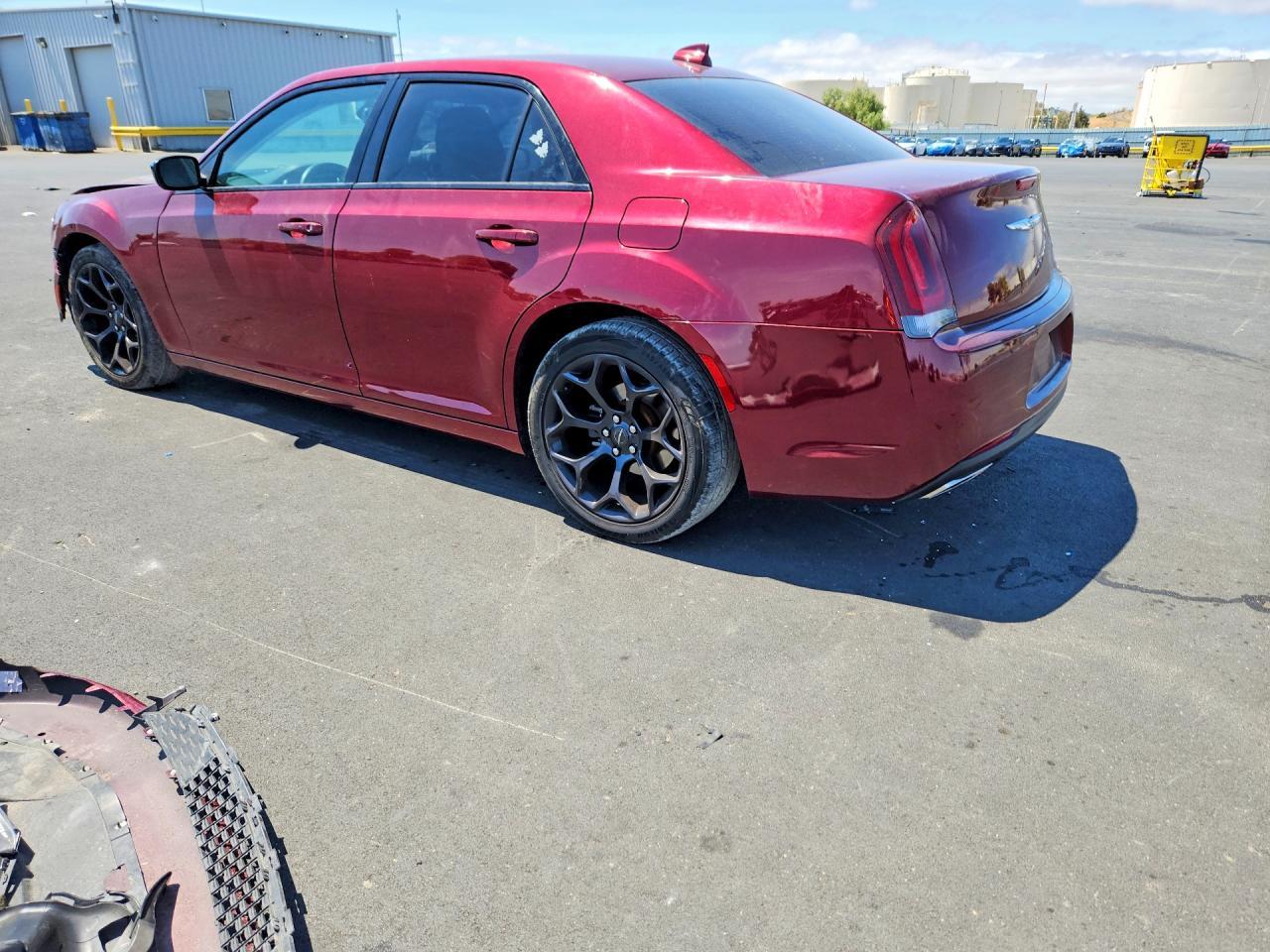 2019 Chrysler 300, Touring