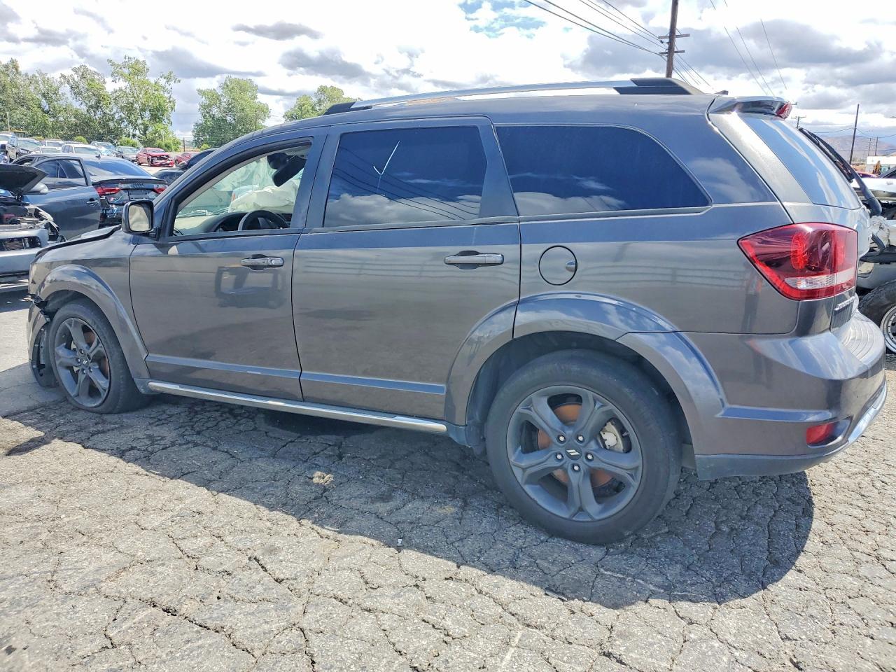 2019 Dodge Journey, Crossroad