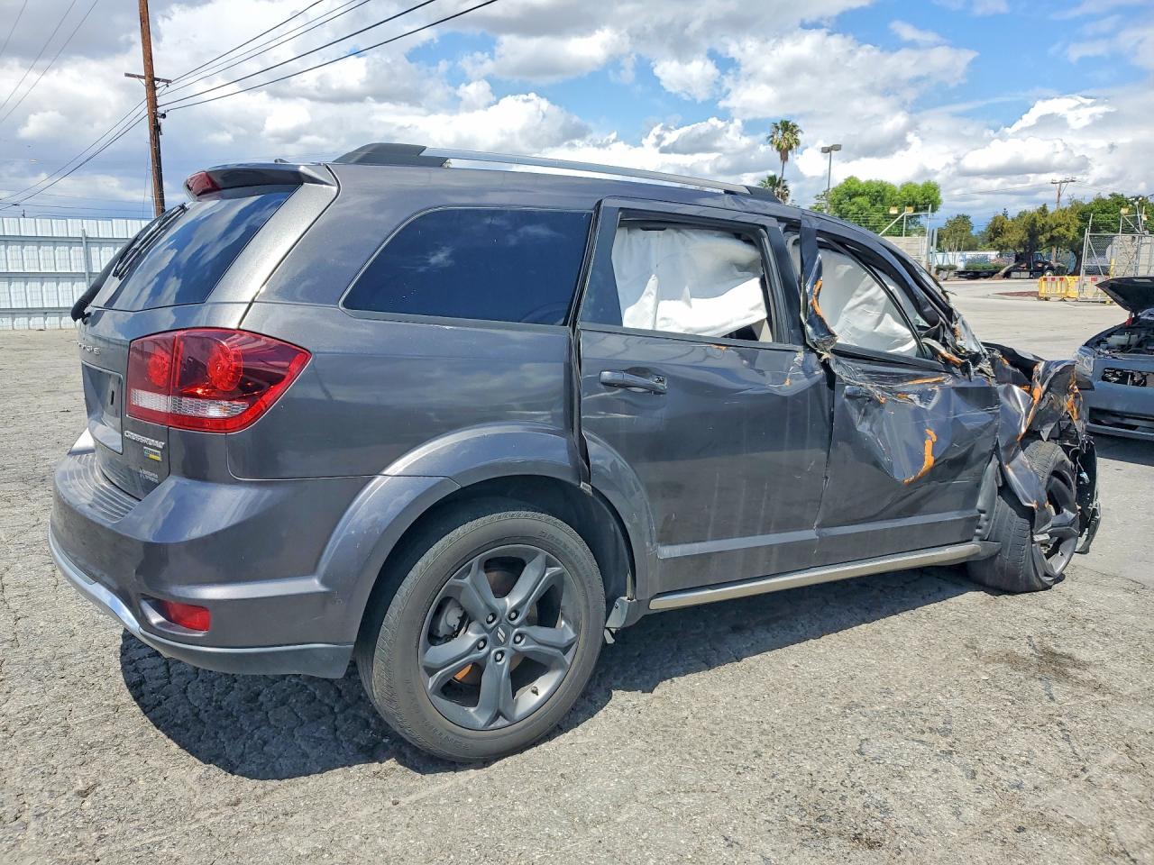 2019 Dodge Journey, Crossroad