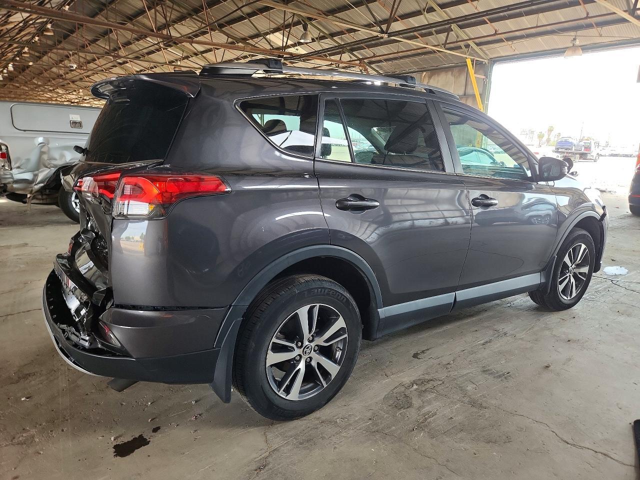 2018 Toyota RAV4, Xle