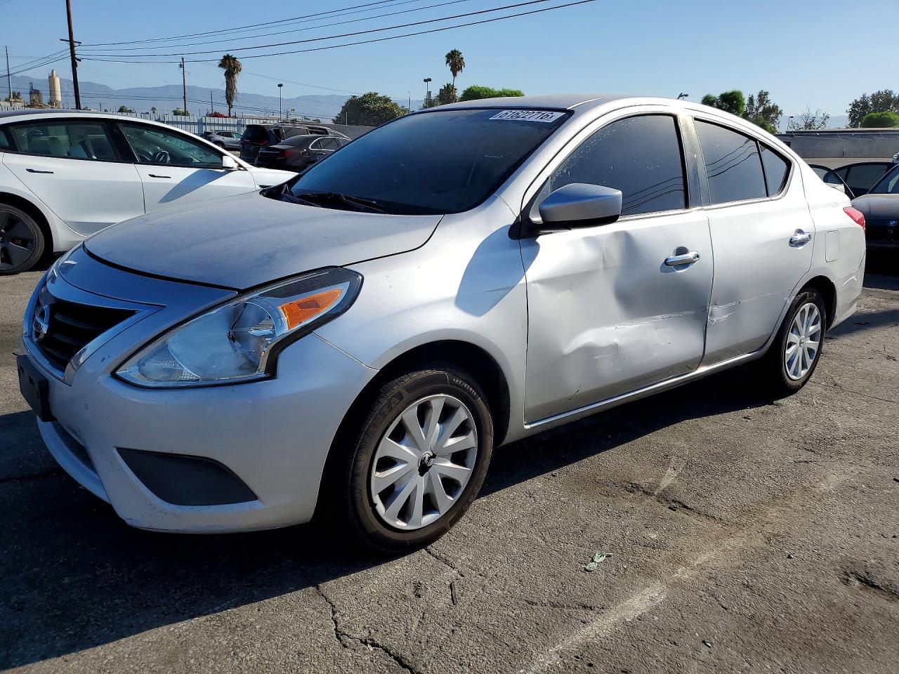 2019 Nissan Versa, SV