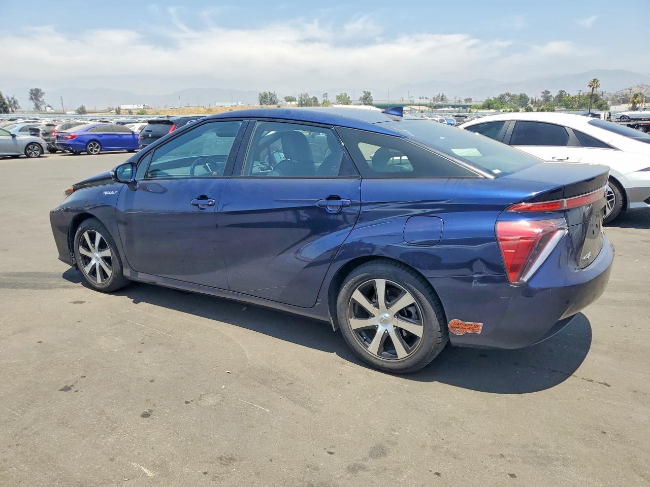 2017 Toyota Mirai, Base