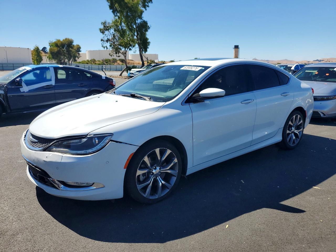 2015 Chrysler 200, C