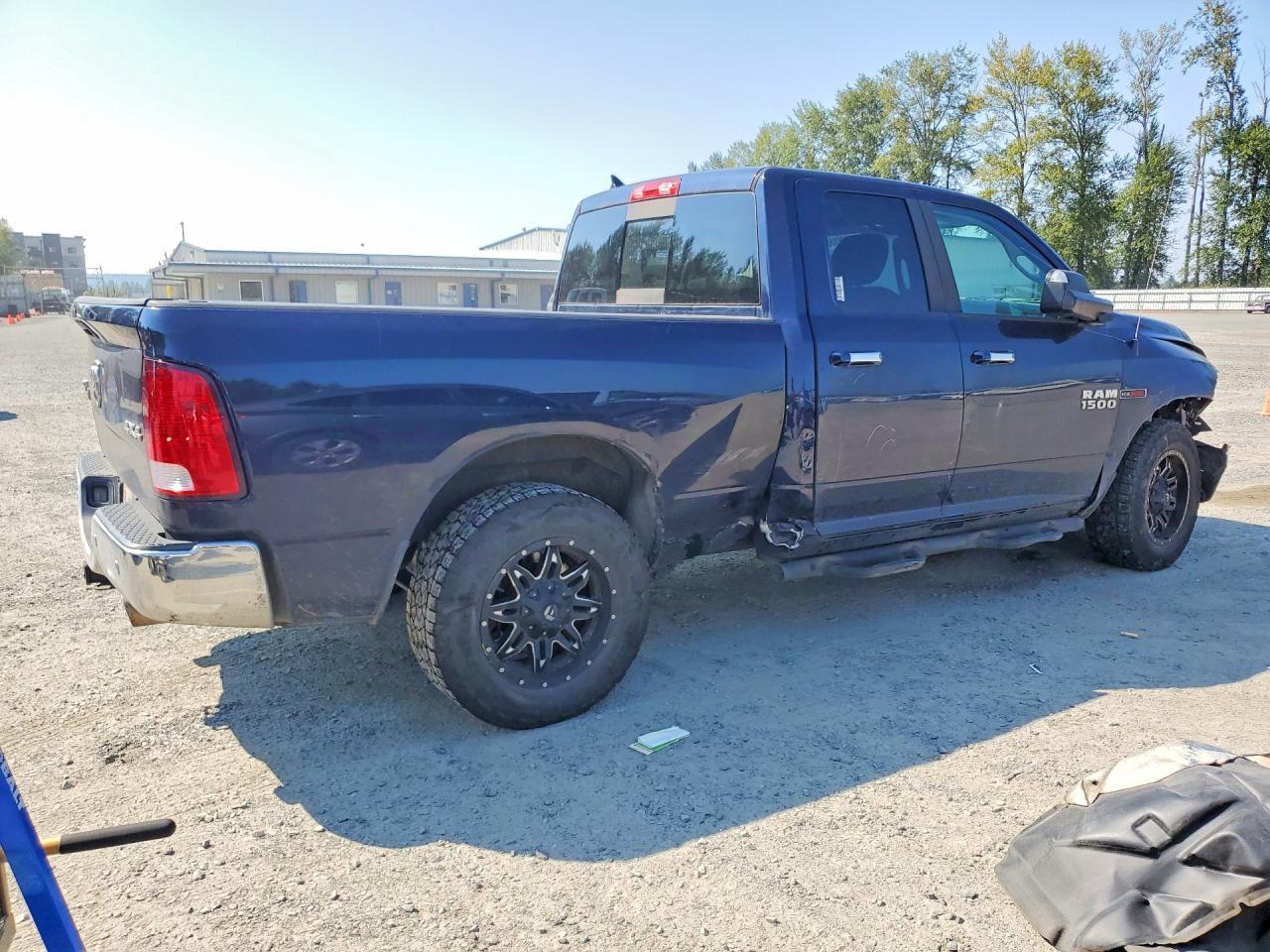 2015 RAM 1500, Slt
