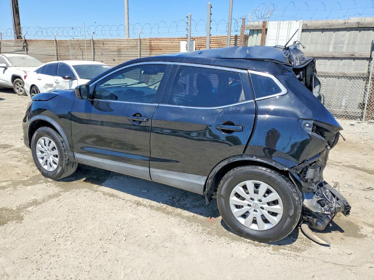 2020 Nissan Rogue, S