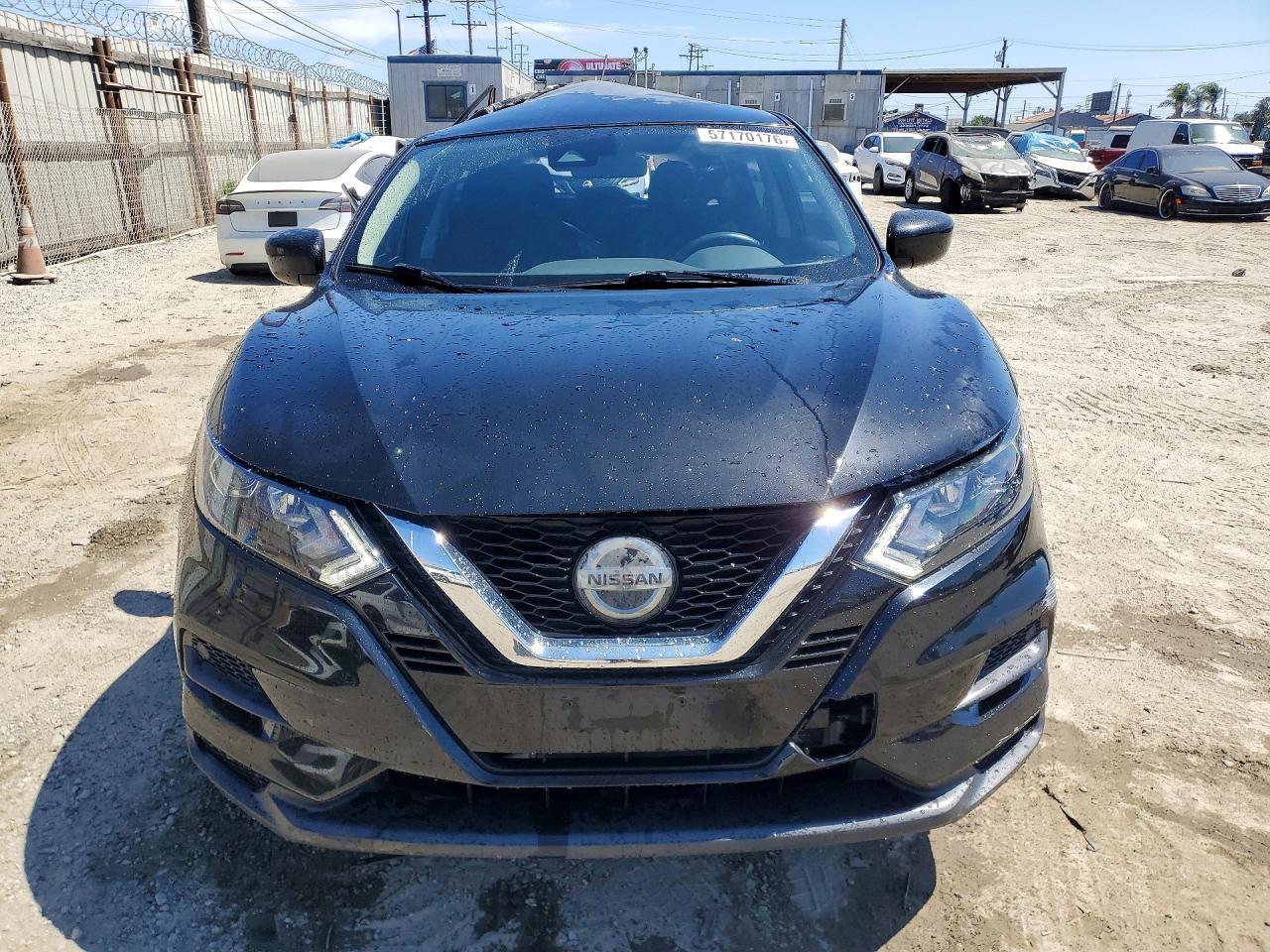 2020 Nissan Rogue, S