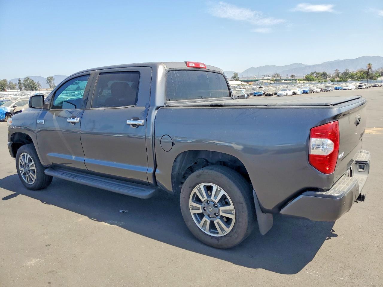 2018 Toyota Tundra, Platinum