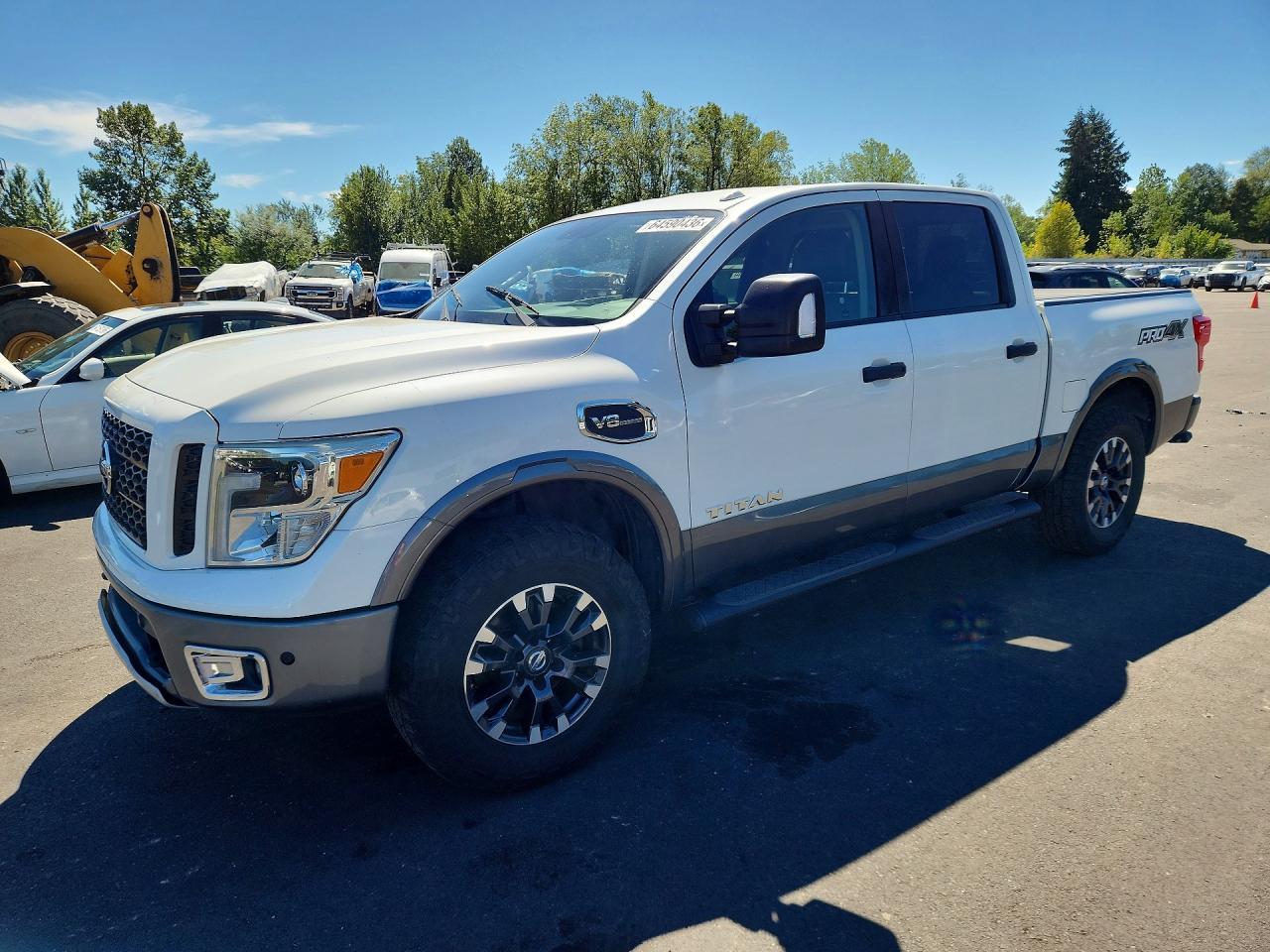 2017 Nissan Titan, Pro-4X