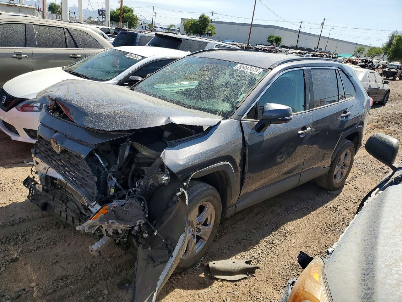 2022 Toyota RAV4, Xle