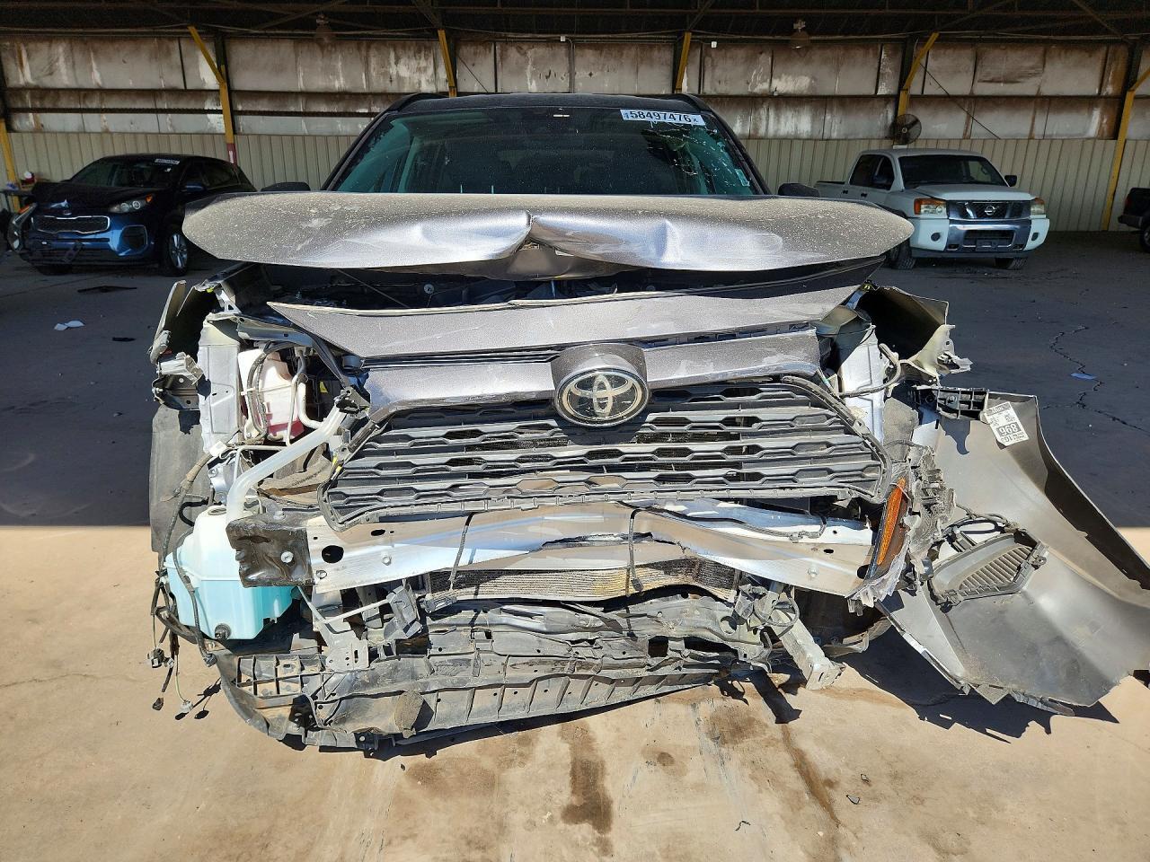 2022 Toyota RAV4, Xle