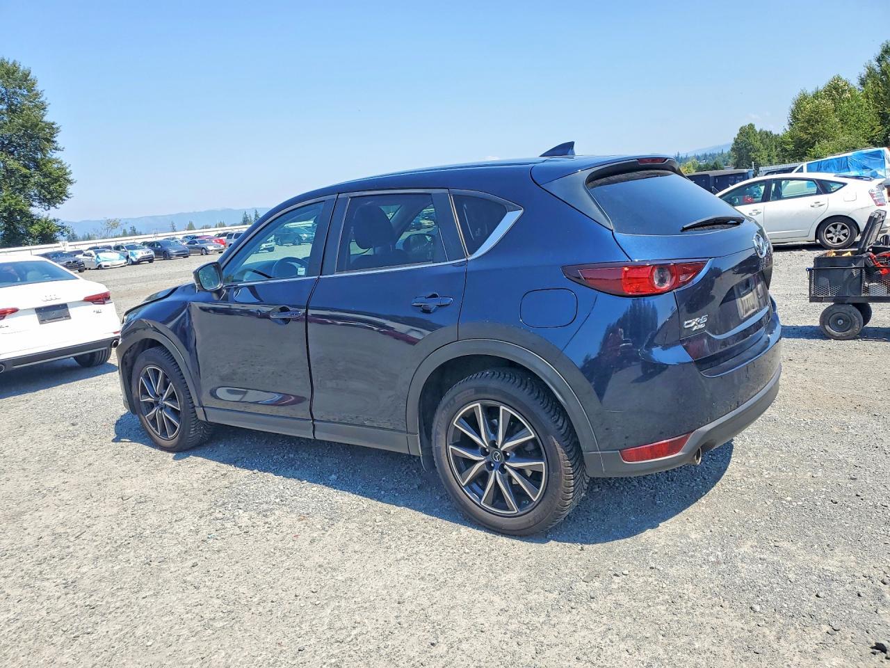 2018 Mazda CX-5, Touring