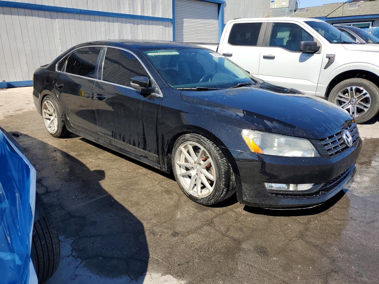 2015 Volkswagen Passat, Sel