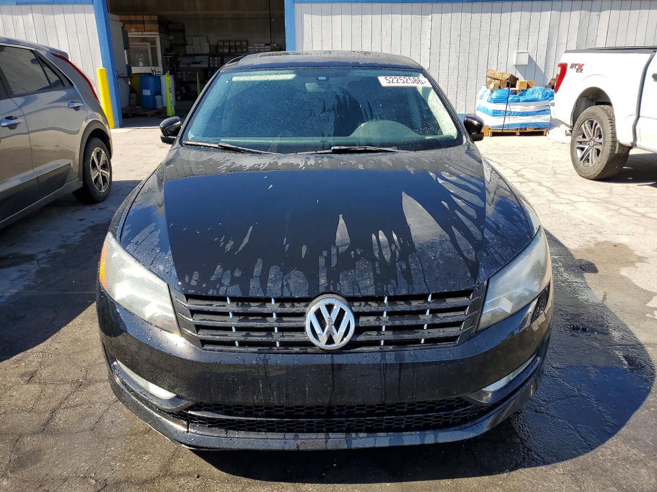 2015 Volkswagen Passat, Sel