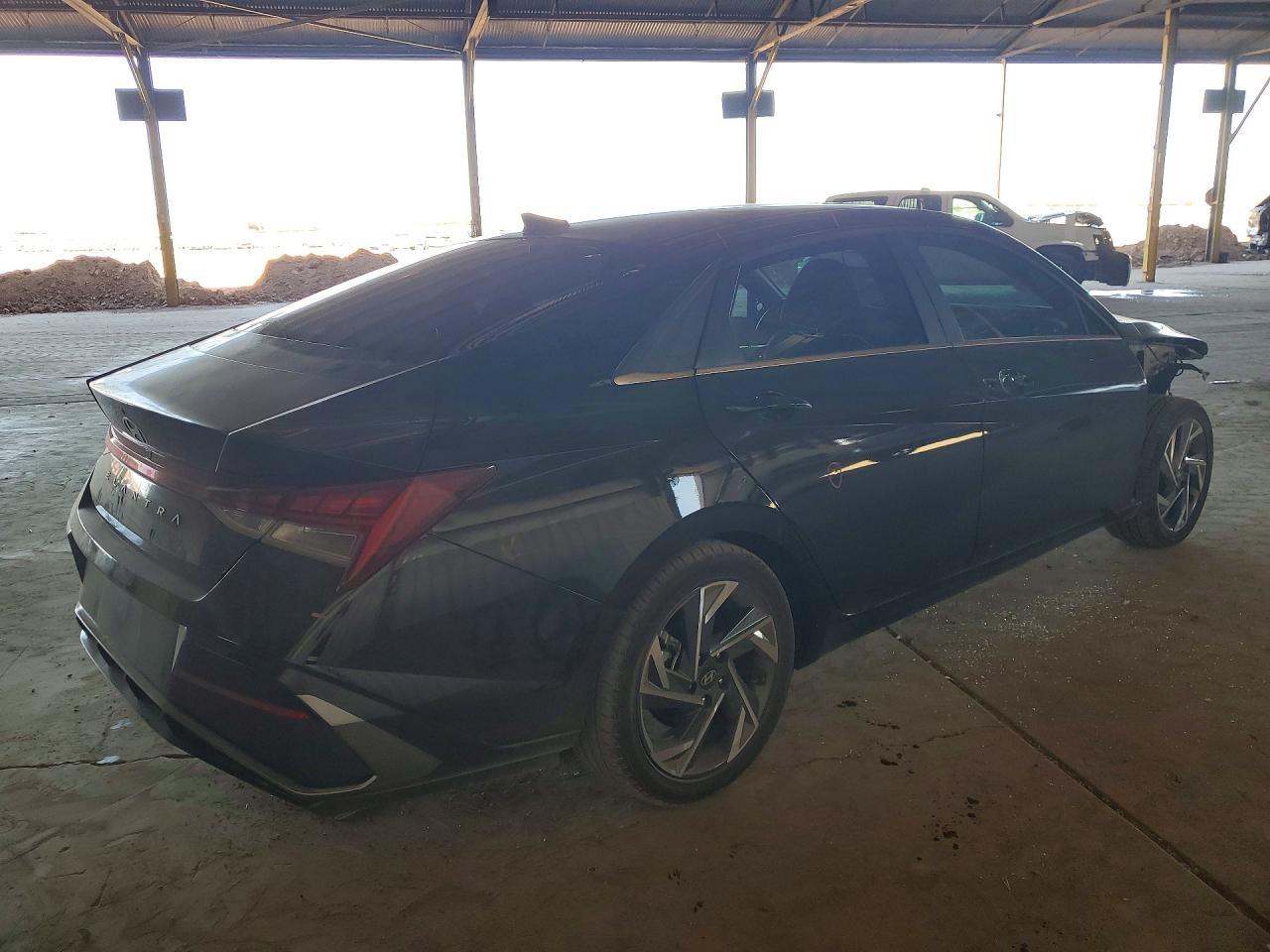 2024 Hyundai Elantra, Sel