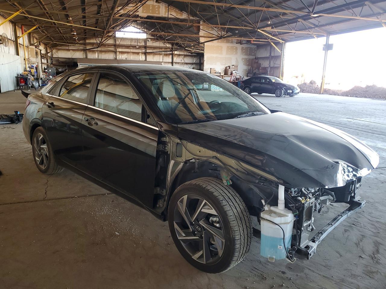 2024 Hyundai Elantra, Sel