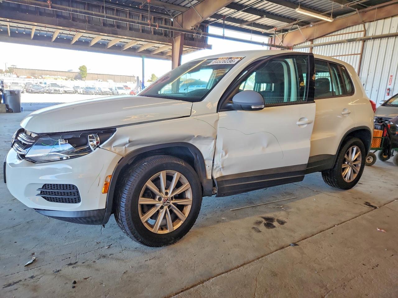 2017 Volkswagen Tiguan, S