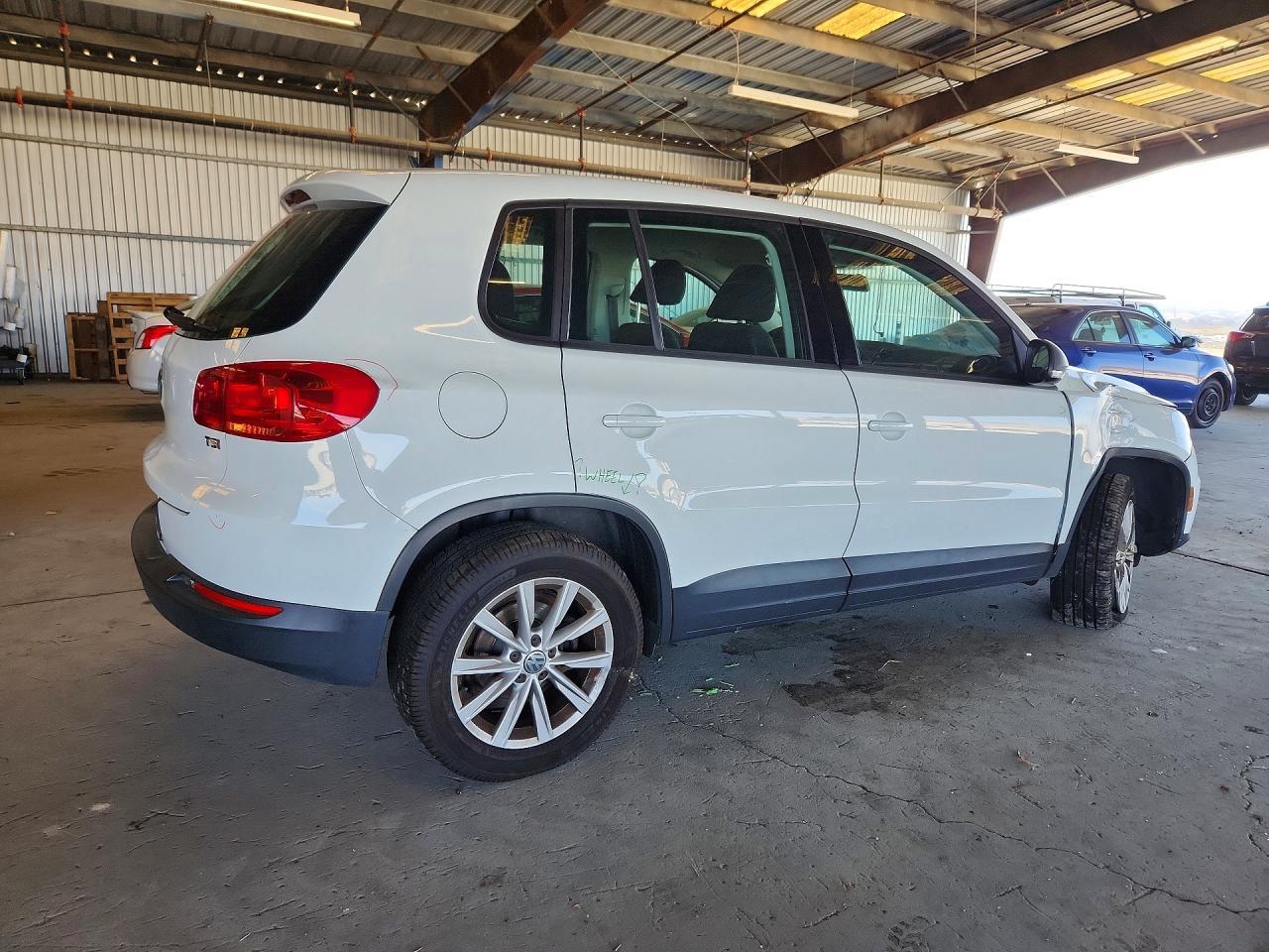 2017 Volkswagen Tiguan, S