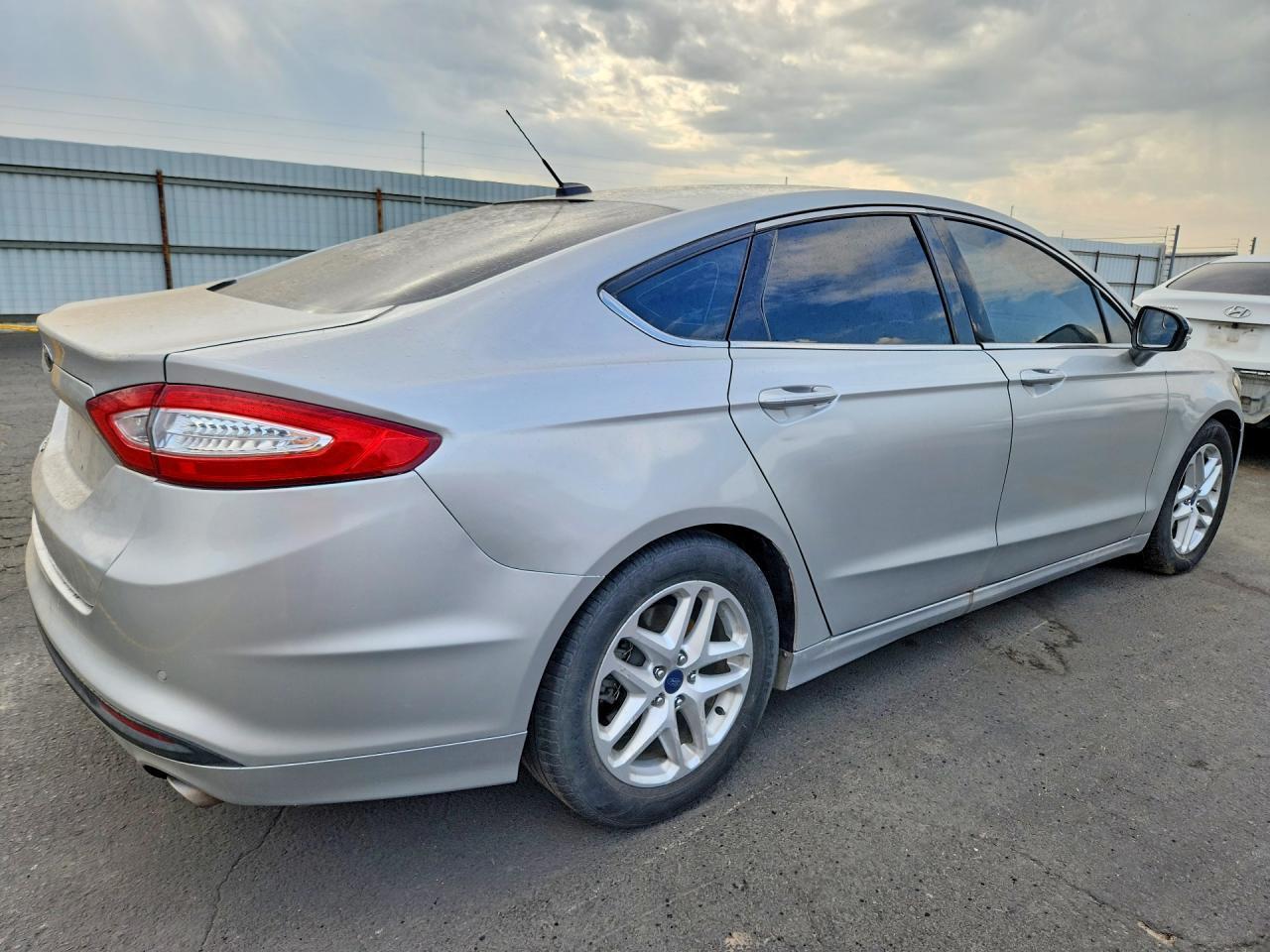 2016 Ford Fusion, SE