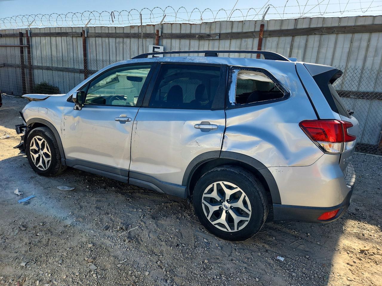 2020 Subaru Forester, Premium