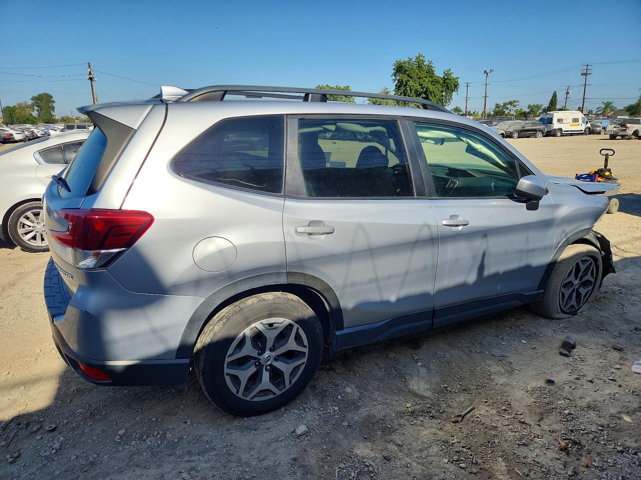 2020 Subaru Forester, Premium