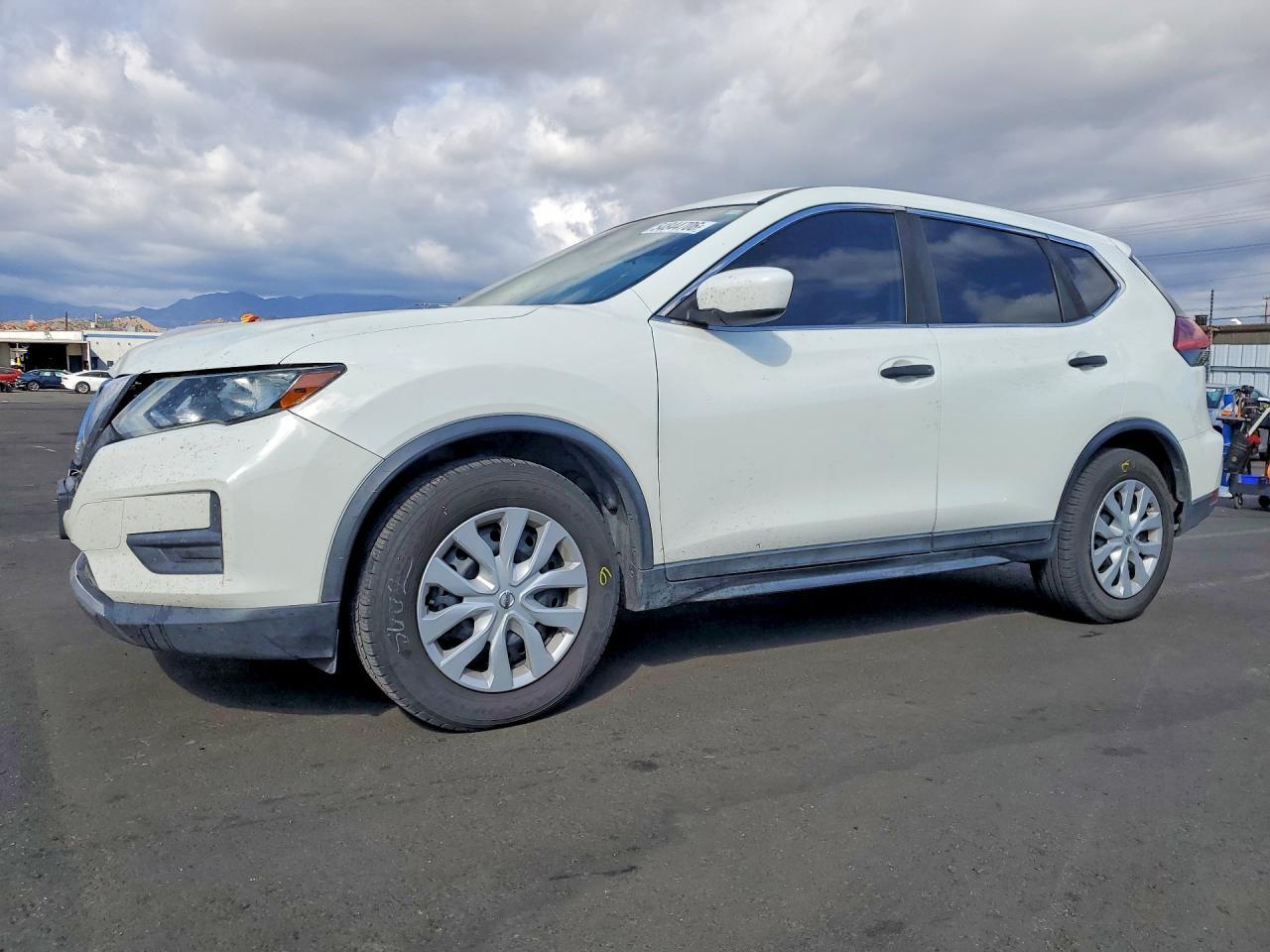 2019 Nissan Rogue, S