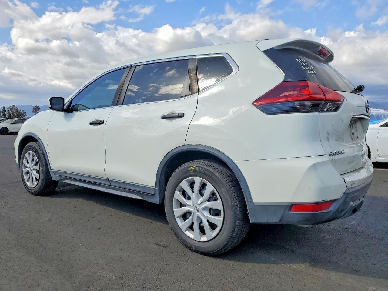2019 Nissan Rogue, S