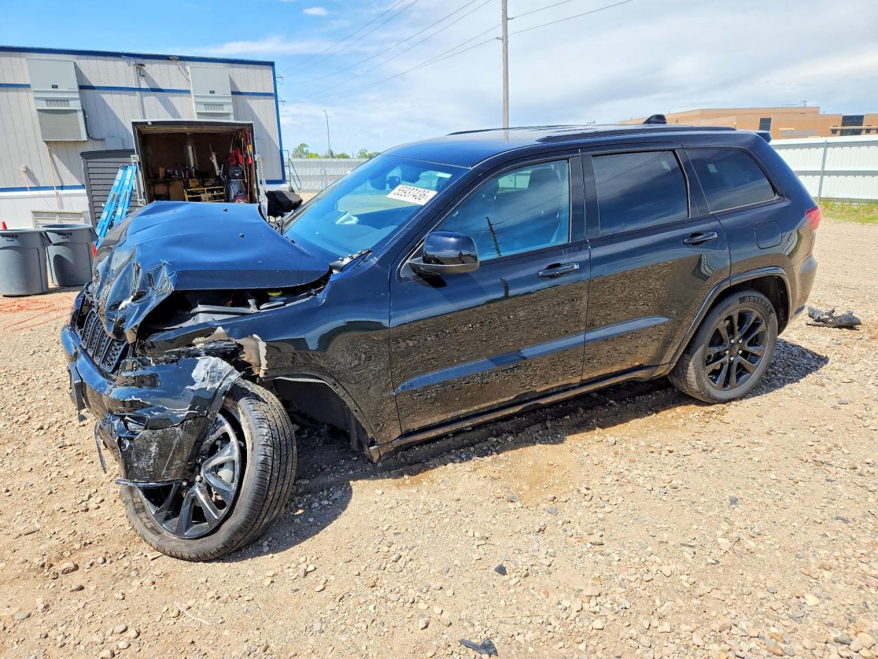 2020 Jeep Grand Cherokee, Laredo