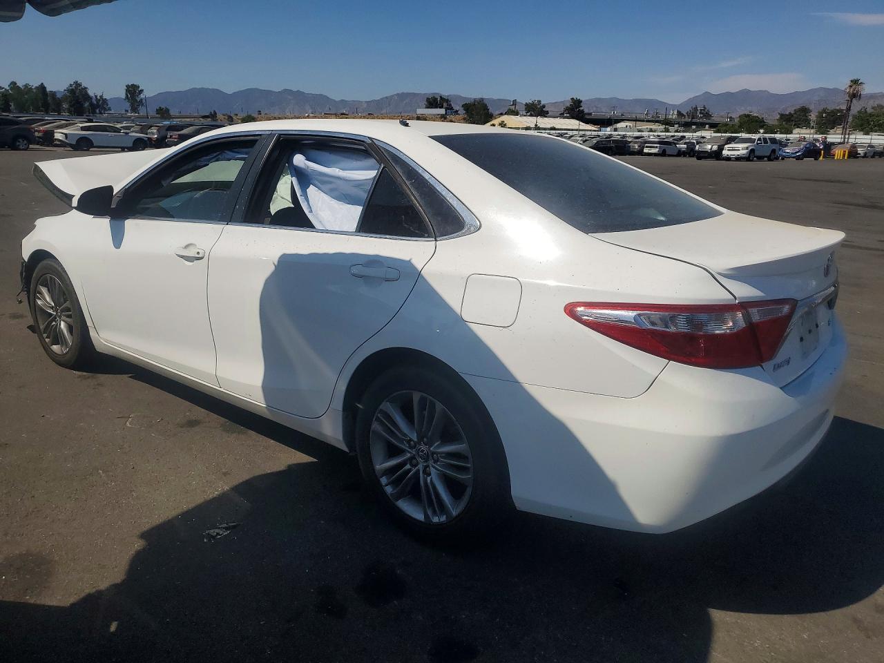 2015 Toyota Camry, SE