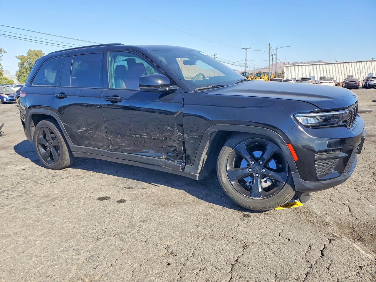 2025 Jeep Grand Cherokee, Laredo